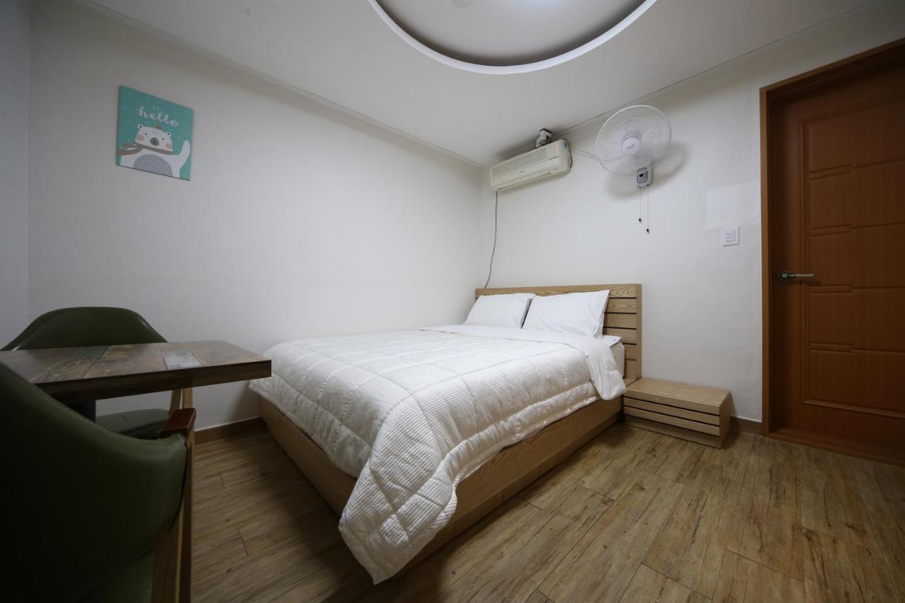 Uh Suite Kjongdžu Exteriér fotografie